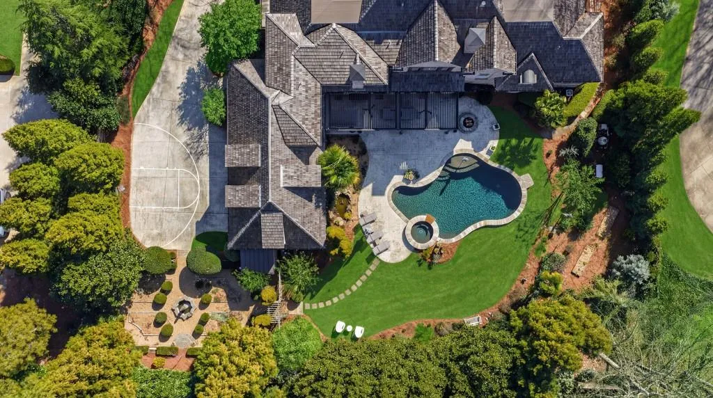 11 Leighton Court, Sandy Springs, Georgia 30327, 6 Bedrooms Bedrooms, ,7 BathroomsBathrooms,Residential,For Sale,11 Leighton Court,7712134