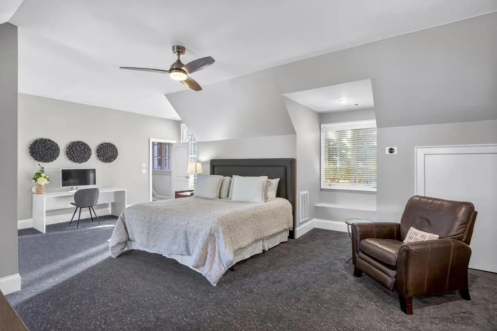11 Leighton Court, Sandy Springs, Georgia 30327, 6 Bedrooms Bedrooms, ,7 BathroomsBathrooms,Residential,For Sale,11 Leighton Court,7712134