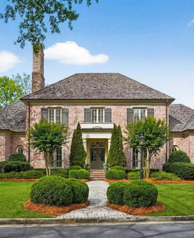 11 Leighton Court, Sandy Springs, Georgia 30327, 6 Bedrooms Bedrooms, ,7 BathroomsBathrooms,Residential,For Sale,11 Leighton Court,7712134