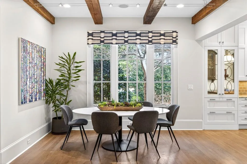 11 Leighton Court, Sandy Springs, Georgia 30327, 6 Bedrooms Bedrooms, ,7 BathroomsBathrooms,Residential,For Sale,11 Leighton Court,7712134