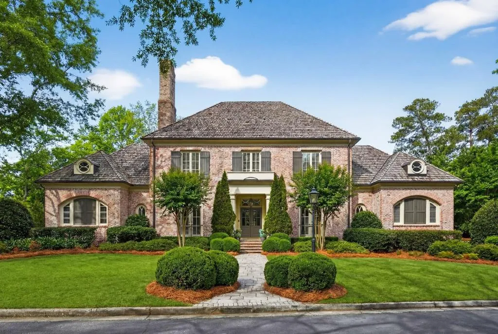 11 Leighton Court, Sandy Springs, Georgia 30327, 6 Bedrooms Bedrooms, ,7 BathroomsBathrooms,Residential,For Sale,11 Leighton Court,7712134