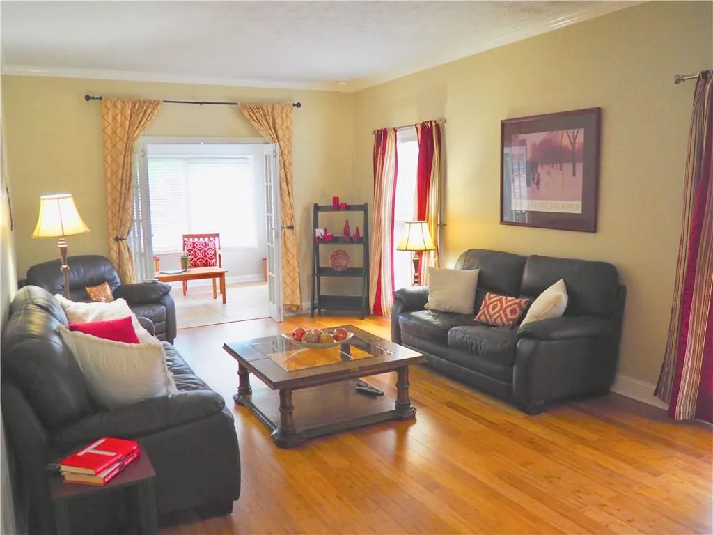 5239 Glenridge Drive, Atlanta, Georgia 30342, 3 Bedrooms Bedrooms, ,2 BathroomsBathrooms,Residential,Sold,5239 Glenridge Drive,5831388