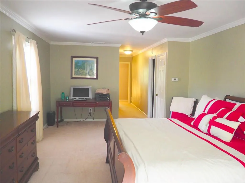 5239 Glenridge Drive, Atlanta, Georgia 30342, 3 Bedrooms Bedrooms, ,2 BathroomsBathrooms,Residential,Sold,5239 Glenridge Drive,5831388