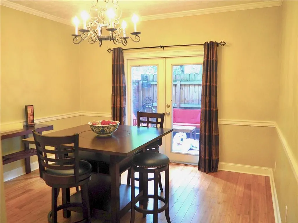 5239 Glenridge Drive, Atlanta, Georgia 30342, 3 Bedrooms Bedrooms, ,2 BathroomsBathrooms,Residential,Sold,5239 Glenridge Drive,5831388