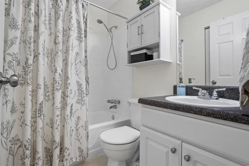 3689 Essex Avenue, Atlanta, Georgia 30339, 3 Bedrooms Bedrooms, ,2 BathroomsBathrooms,Residential,For Sale,3689 Essex Avenue,7614791