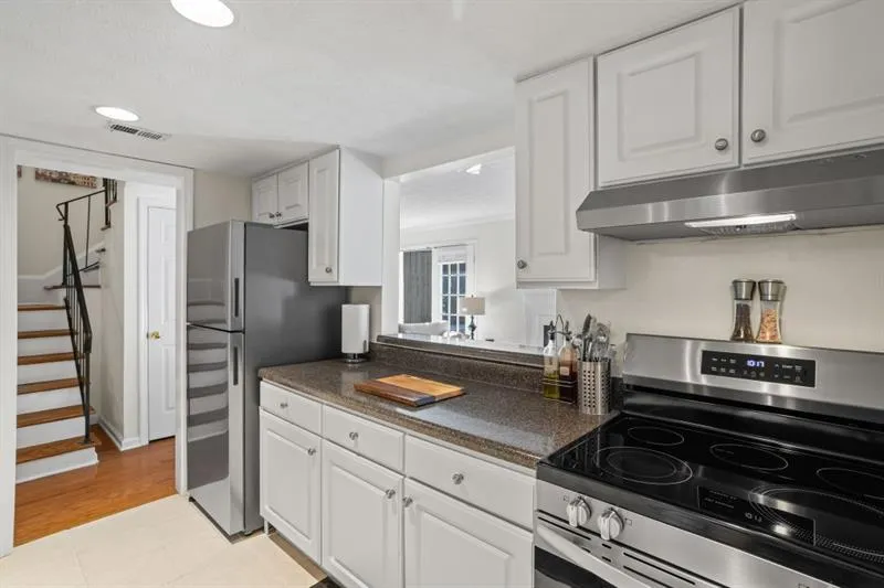 3689 Essex Avenue, Atlanta, Georgia 30339, 3 Bedrooms Bedrooms, ,2 BathroomsBathrooms,Residential,For Sale,3689 Essex Avenue,7614791