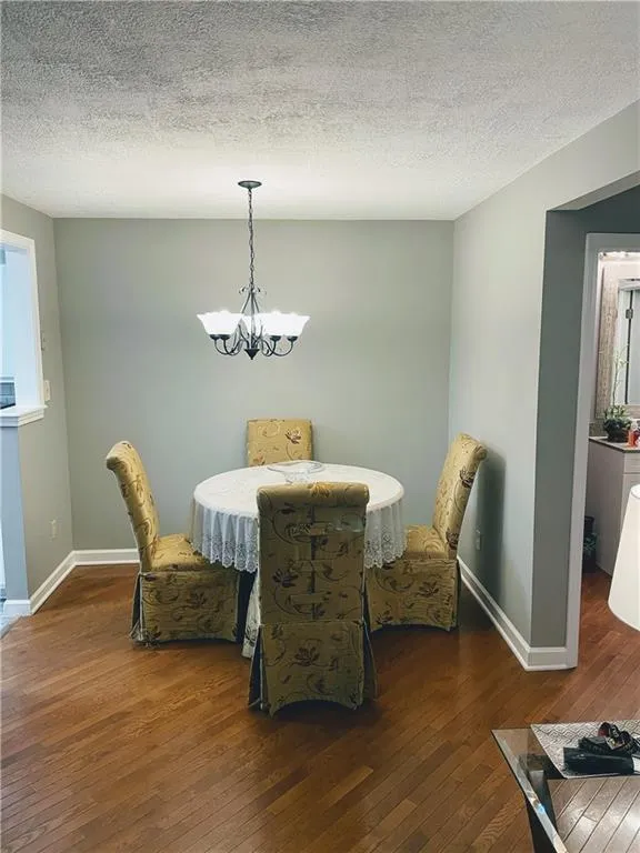 2015 Wingate Way, Sandy Springs, Georgia 30350, 2 Bedrooms Bedrooms, ,2 BathroomsBathrooms,Residential,Sold,2015 Wingate Way,6850673