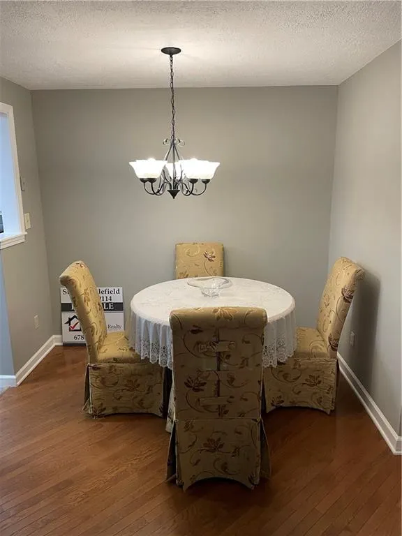 2015 Wingate Way, Sandy Springs, Georgia 30350, 2 Bedrooms Bedrooms, ,2 BathroomsBathrooms,Residential,Sold,2015 Wingate Way,6850673