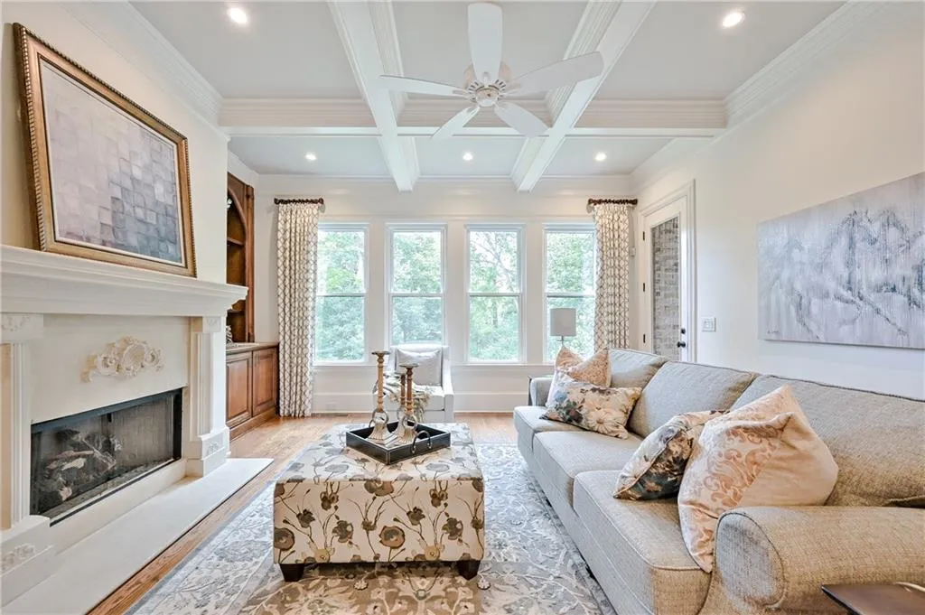34 High Top Circle, Sandy Springs, Georgia 30328, 6 Bedrooms Bedrooms, ,6 BathroomsBathrooms,Residential,Sold,34 High Top Circle,6924395