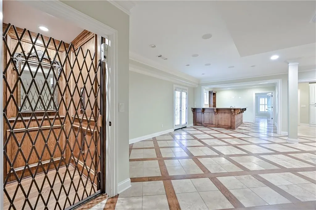 34 High Top Circle, Sandy Springs, Georgia 30328, 6 Bedrooms Bedrooms, ,6 BathroomsBathrooms,Residential,Sold,34 High Top Circle,6924395