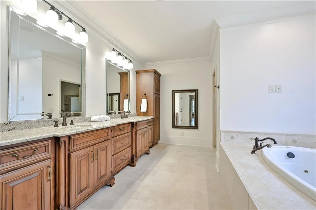 34 High Top Circle, Sandy Springs, Georgia 30328, 6 Bedrooms Bedrooms, ,6 BathroomsBathrooms,Residential,Sold,34 High Top Circle,6924395