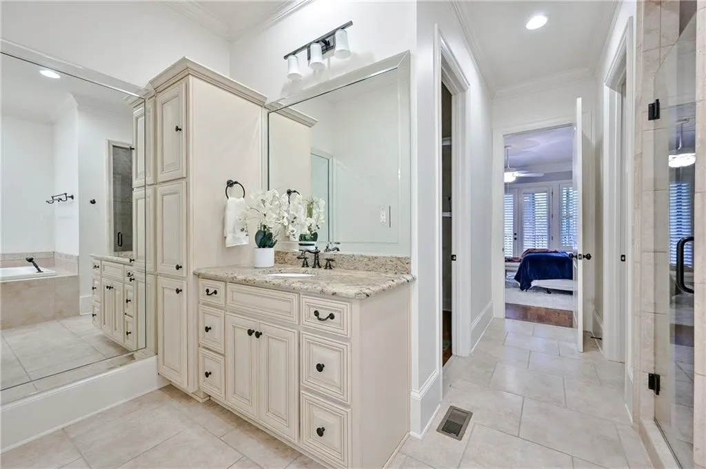 34 High Top Circle, Sandy Springs, Georgia 30328, 6 Bedrooms Bedrooms, ,6 BathroomsBathrooms,Residential,Sold,34 High Top Circle,6924395