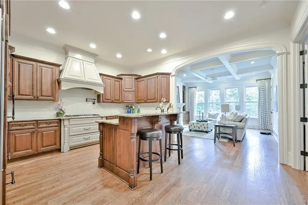 34 High Top Circle, Sandy Springs, Georgia 30328, 6 Bedrooms Bedrooms, ,6 BathroomsBathrooms,Residential,Sold,34 High Top Circle,6924395