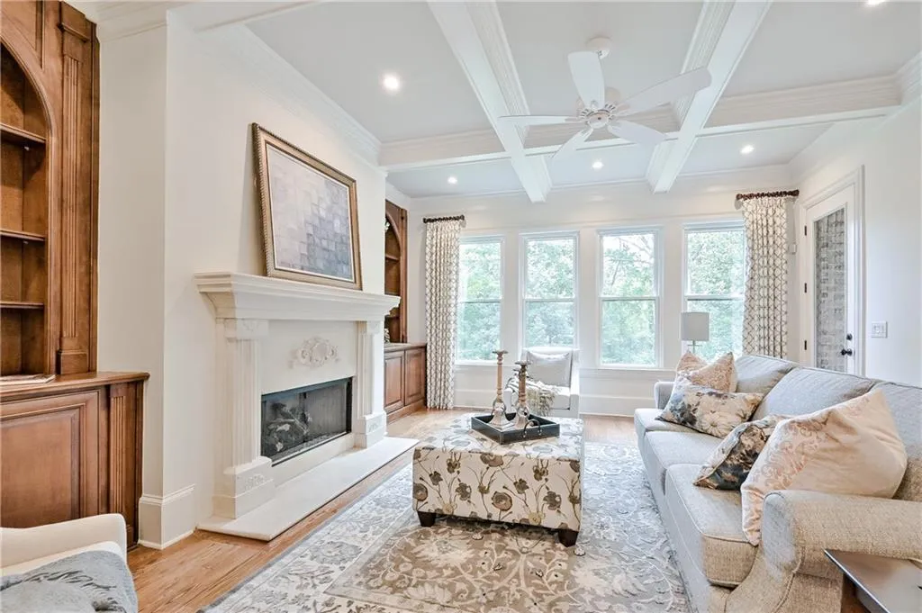 34 High Top Circle, Sandy Springs, Georgia 30328, 6 Bedrooms Bedrooms, ,6 BathroomsBathrooms,Residential,Sold,34 High Top Circle,6924395
