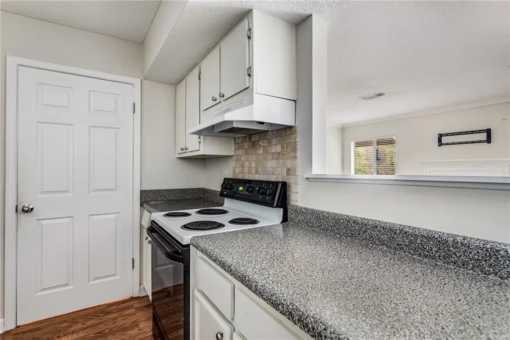 1105 Wingate Way, Sandy Springs, Georgia 30350, 1 Bedroom Bedrooms, ,1 BathroomBathrooms,Residential,Sold,1105 Wingate Way,7016992
