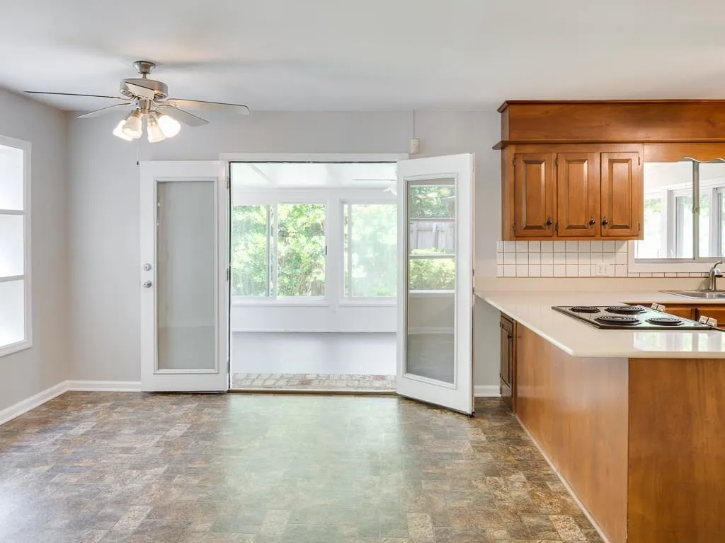 5105 High Point Road, Sandy Springs, Georgia 30342, 4 Bedrooms Bedrooms, ,3 BathroomsBathrooms,Residential,Sold,5105 High Point Road,5846606