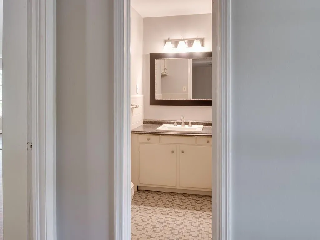 5105 High Point Road, Sandy Springs, Georgia 30342, 4 Bedrooms Bedrooms, ,3 BathroomsBathrooms,Residential,Sold,5105 High Point Road,5846606