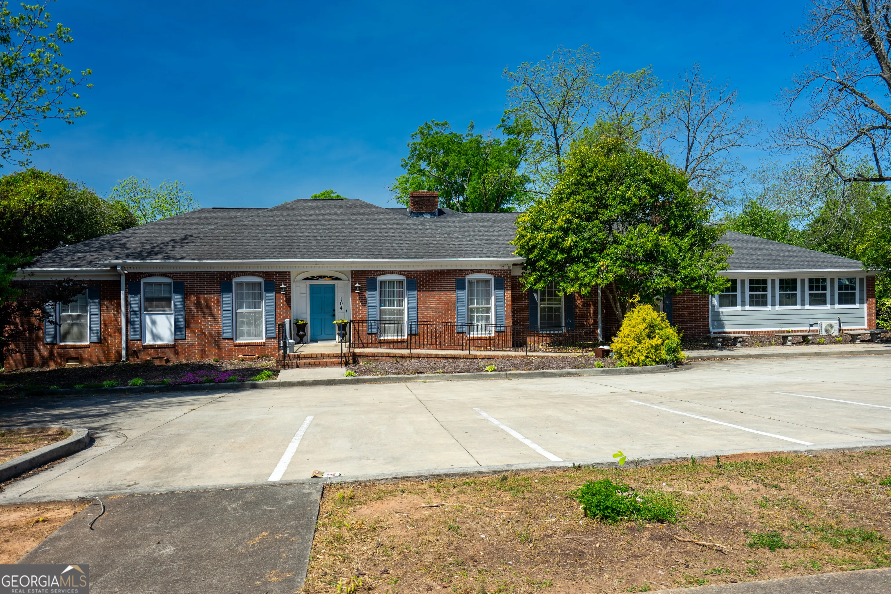 Commercial Sale For Sale