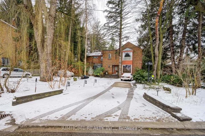 40  Donino  Avenue, Toronto C12, ON M4N 2W7