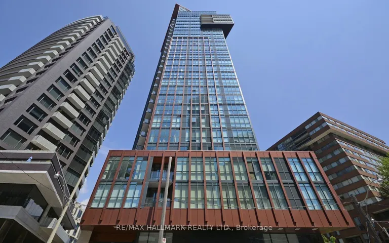 32  Davenport  Road, Toronto C02, ON M5R 0B5