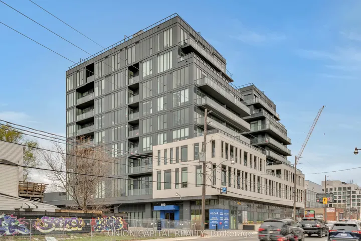 500  Dupont  Street, Toronto C02, ON M6G 0B8