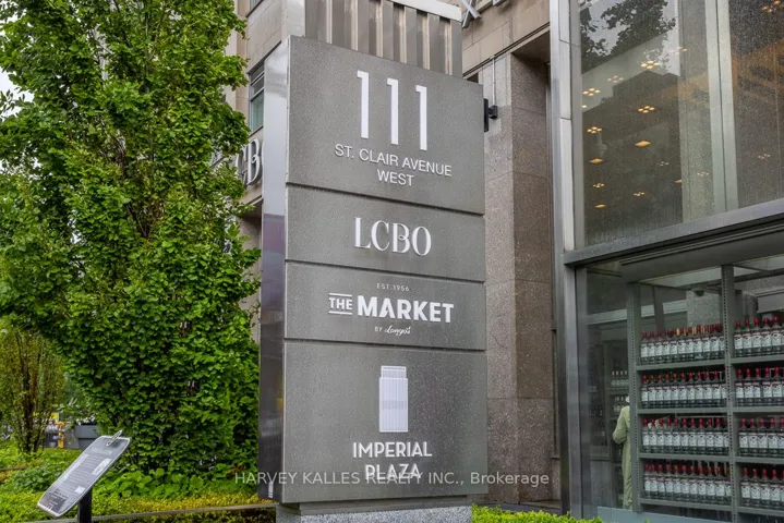 111  St Clair W Avenue, Toronto C02, ON M4V 1N5