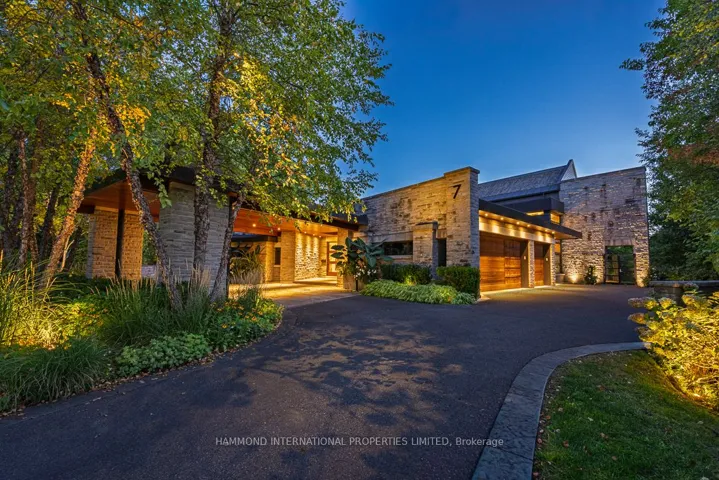 7  Oxbow  Road, Toronto C13, ON M3B 1Z9