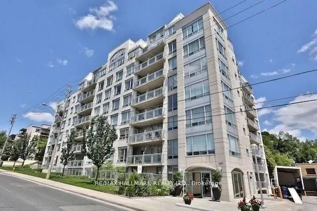1801  Bayview  Avenue, Toronto C11, ON M4G 4K2