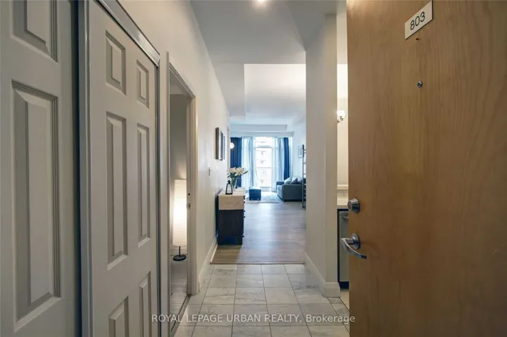 8  Wellesley E Street, Toronto C08, ON M4Y 3B2