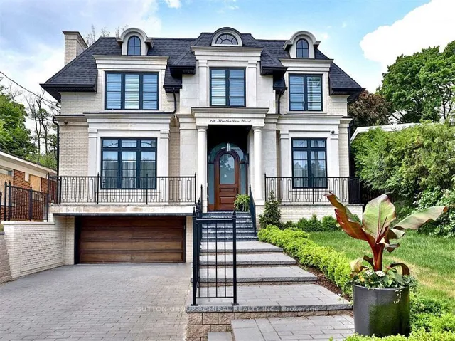 276  Strathallan  Wood, Toronto C04, ON M5N 1T6