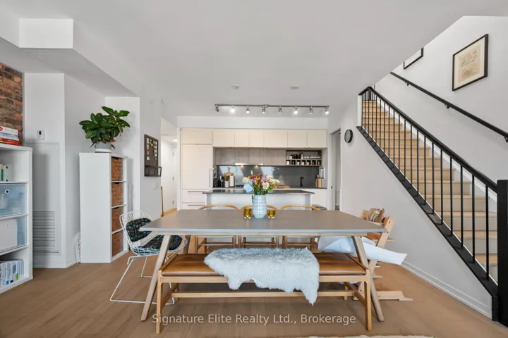 138  St Helens  Avenue, Toronto C01, ON M6H 0B8