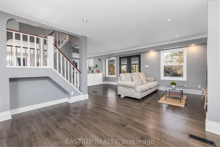 112  Bevdale  Road, Toronto C07, ON M2R 1L7