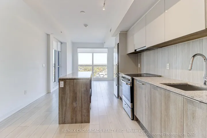 31  Tippett  Road, Toronto C06, ON M3H 0C8