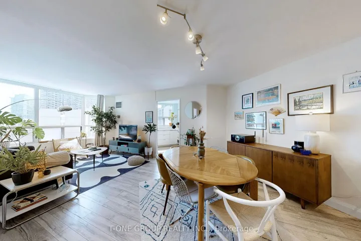 25  Maitland  Street, Toronto C08, ON M4Y 2W1