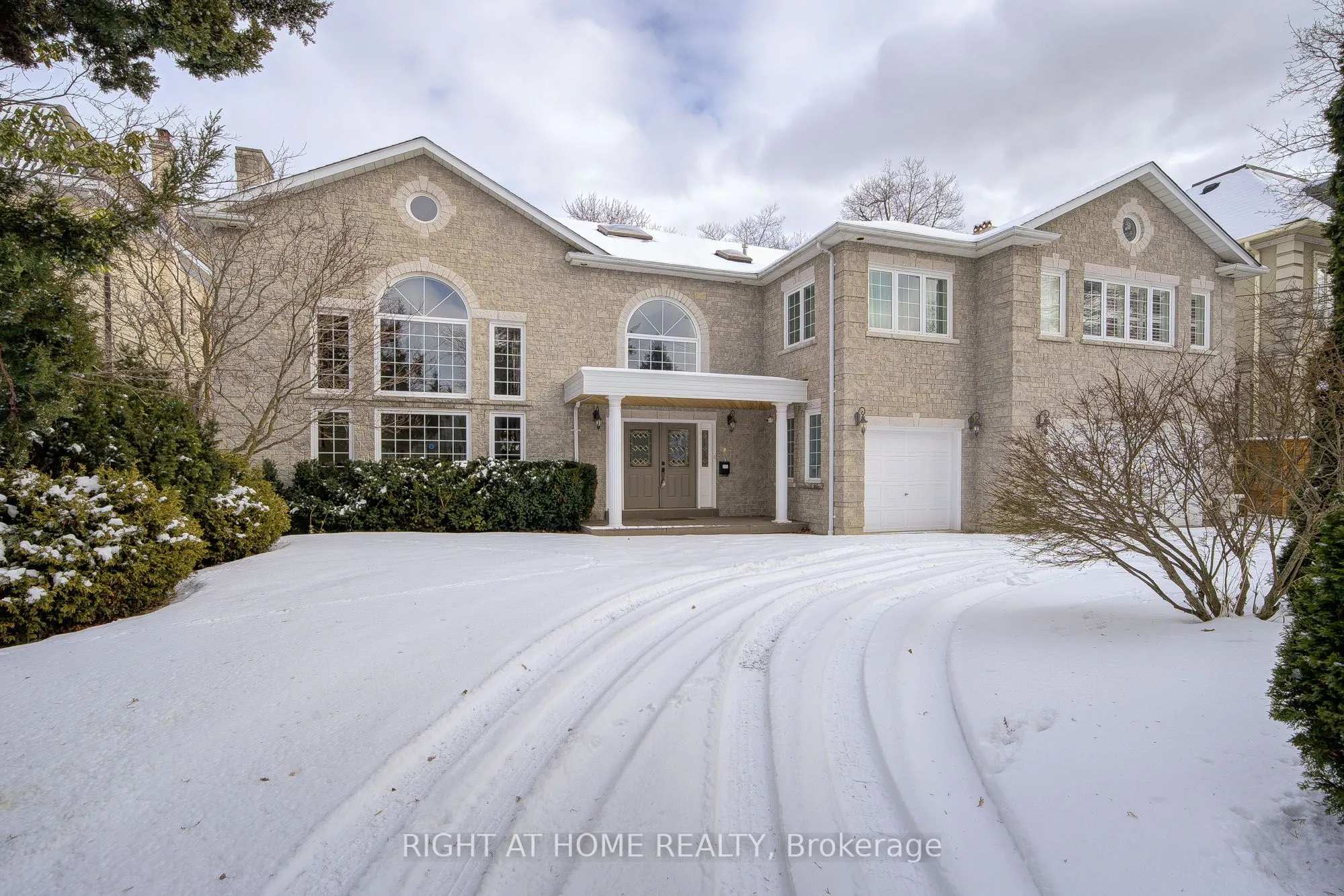Detached Home For Lease | C12674098