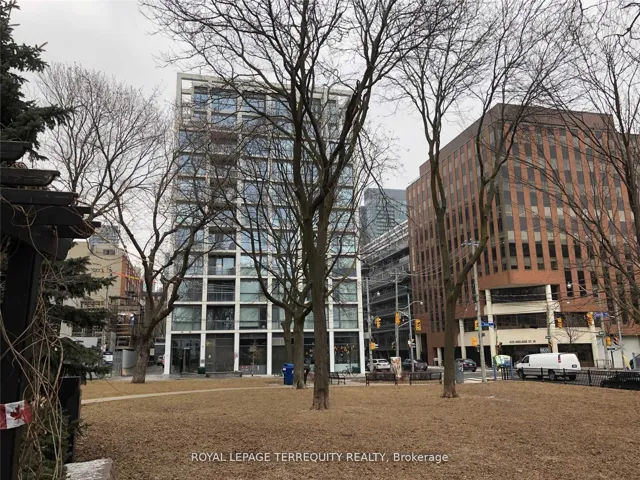 39  Brant  Street, Toronto C01, ON M5V 0M8