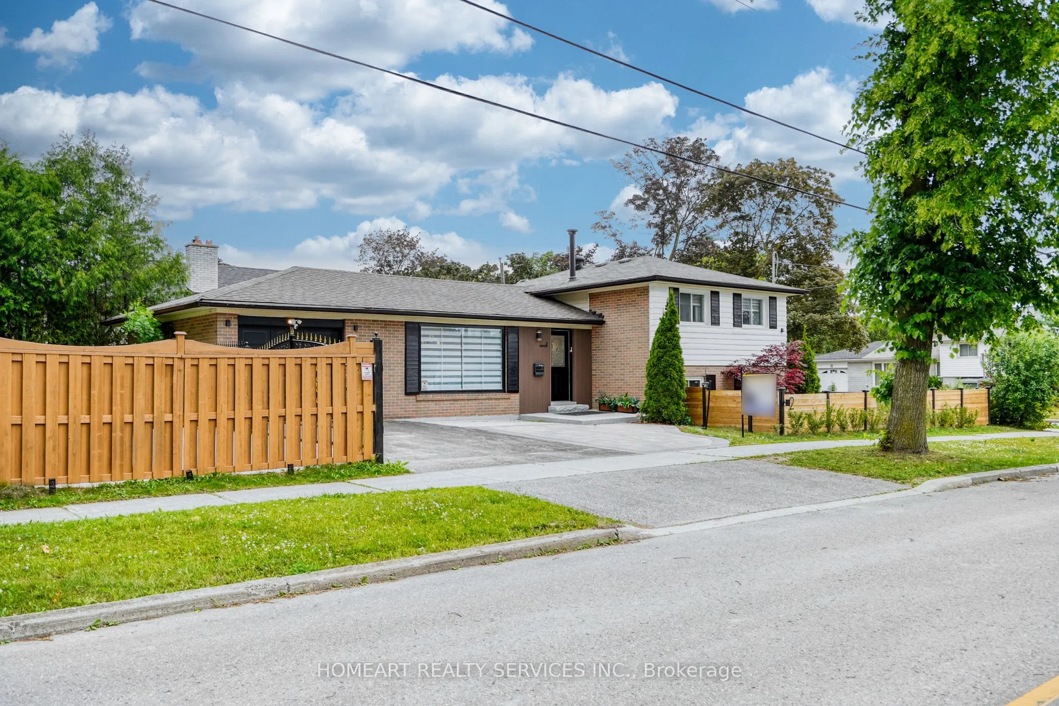 Detached Home For Sale | C12685100