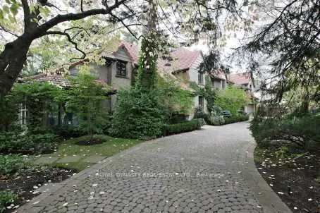 48  Old Yonge  Street, Toronto C12, ON M2P 1P7