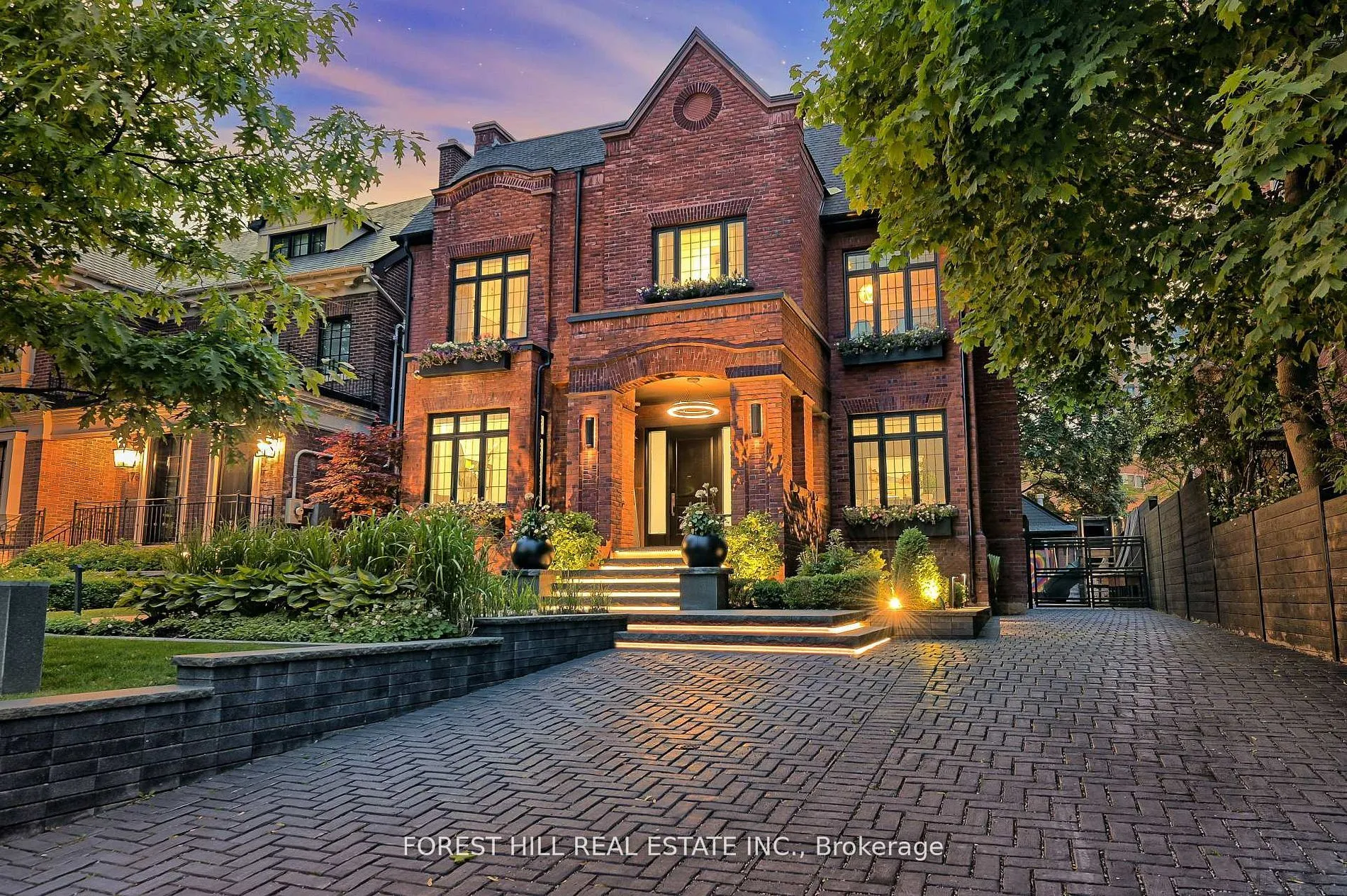 Detached Home For Sale | C12700608