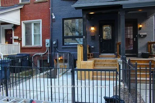 31.5  Granby  Street, Toronto C08, ON M5B 1H8