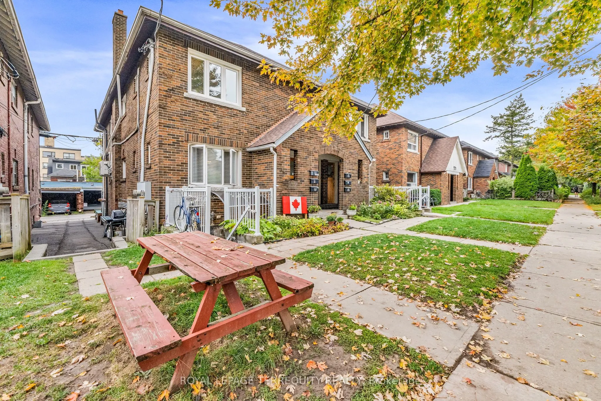 Triplex For Sale | C12756918