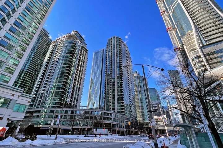 16  Yonge  Street, Toronto C01, ON M5E 1R4