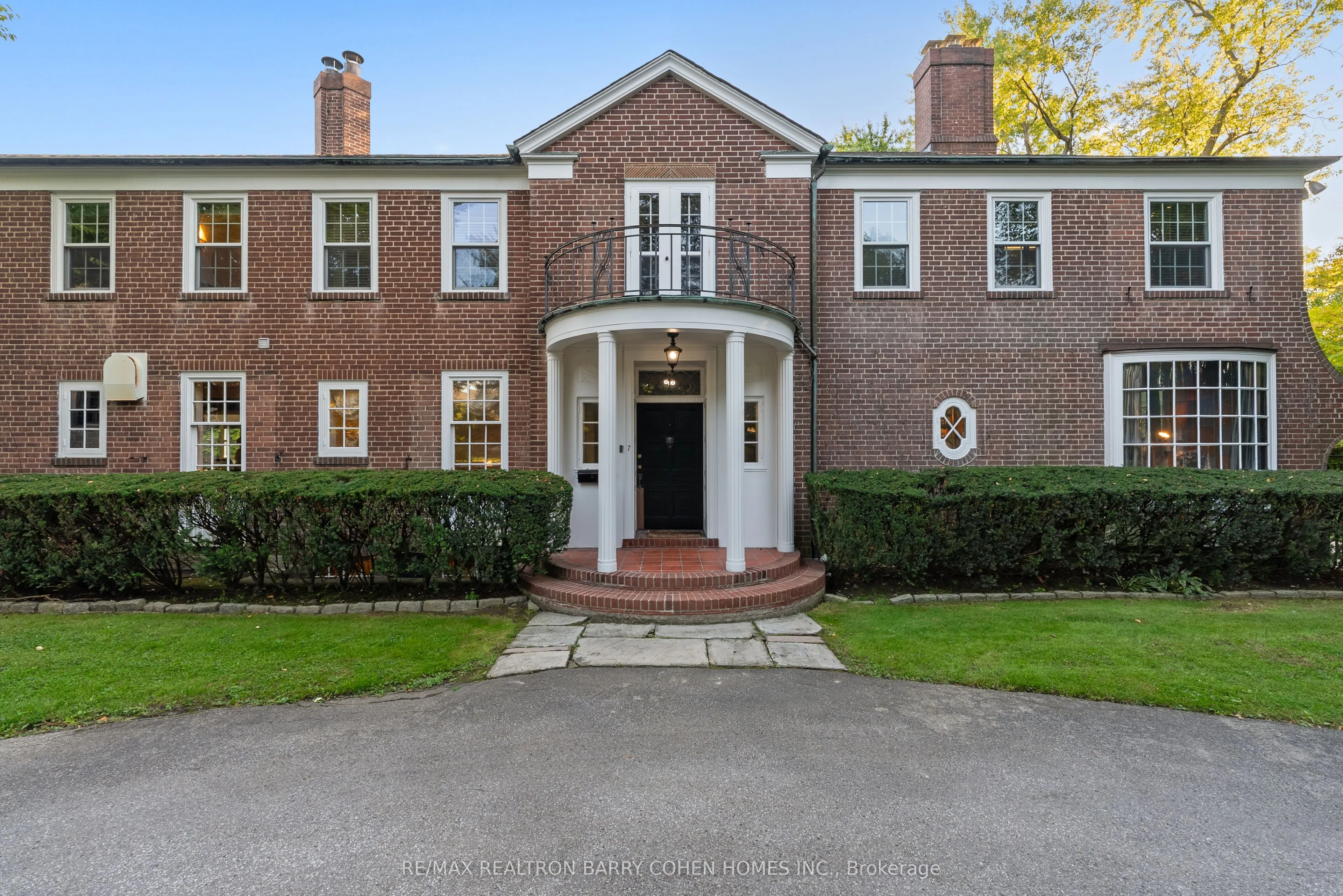 Detached Home For Sale | C12771164