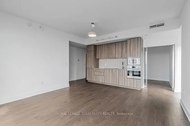 955  Bay  Street, Toronto C01, ON M5S 2A2