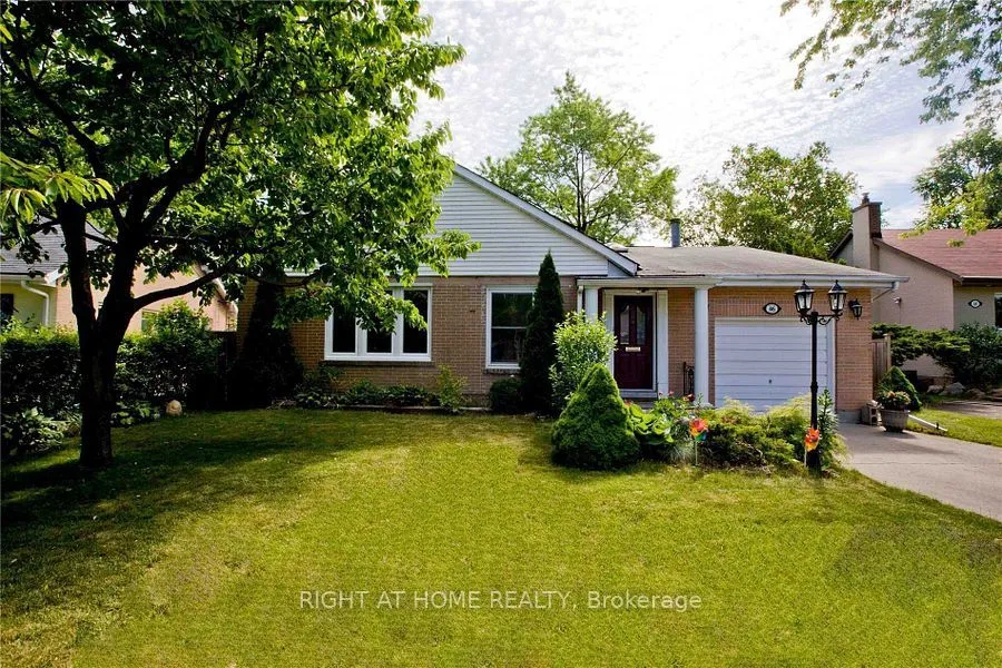Detached Home For Lease | C12803536