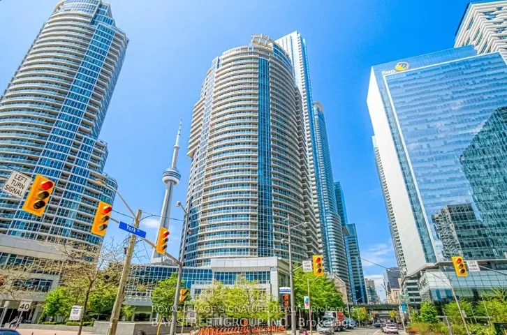 8  York  Street, Toronto C01, ON M5J 2Y2