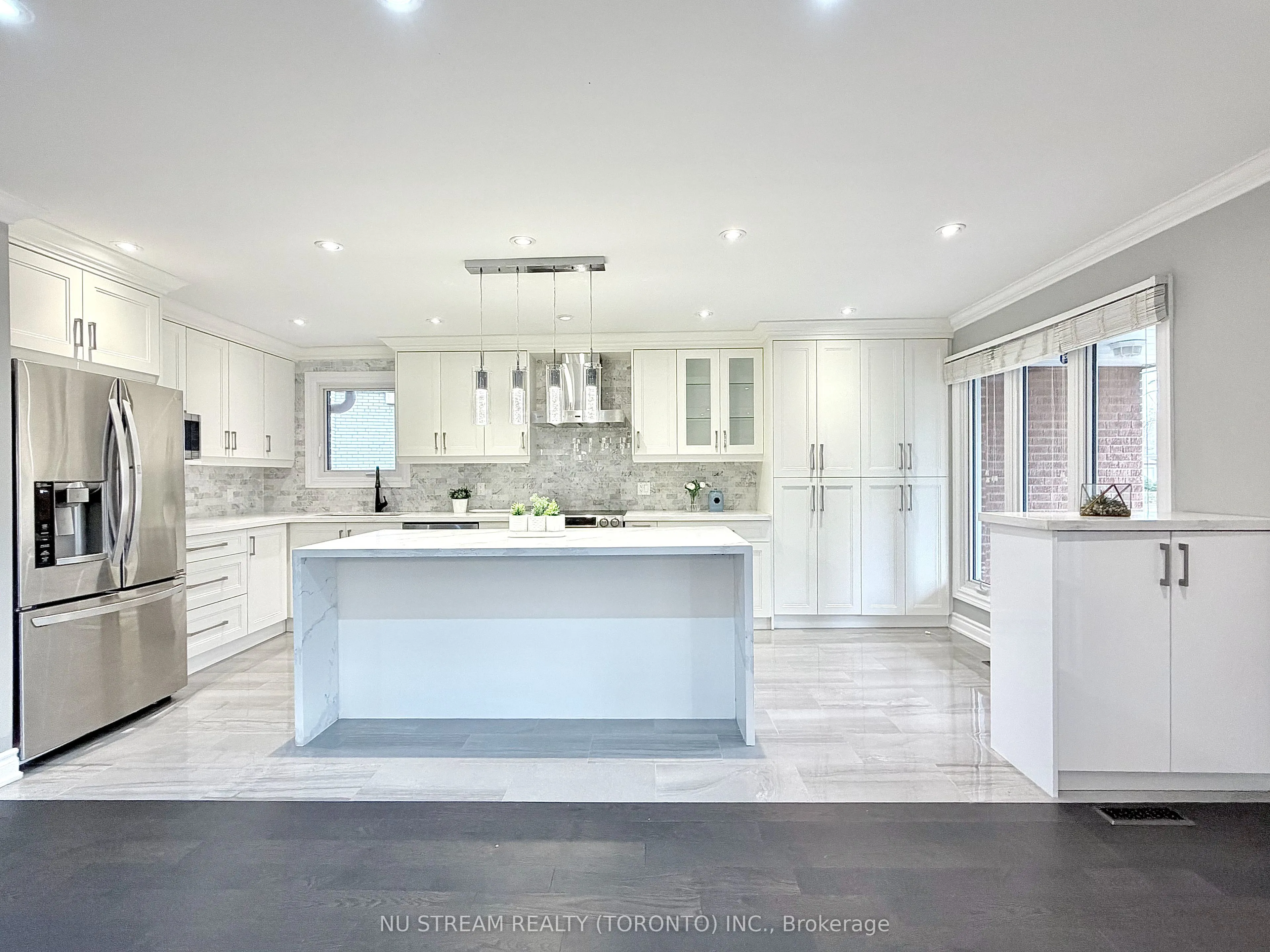 Detached Home For Sale | C12814018