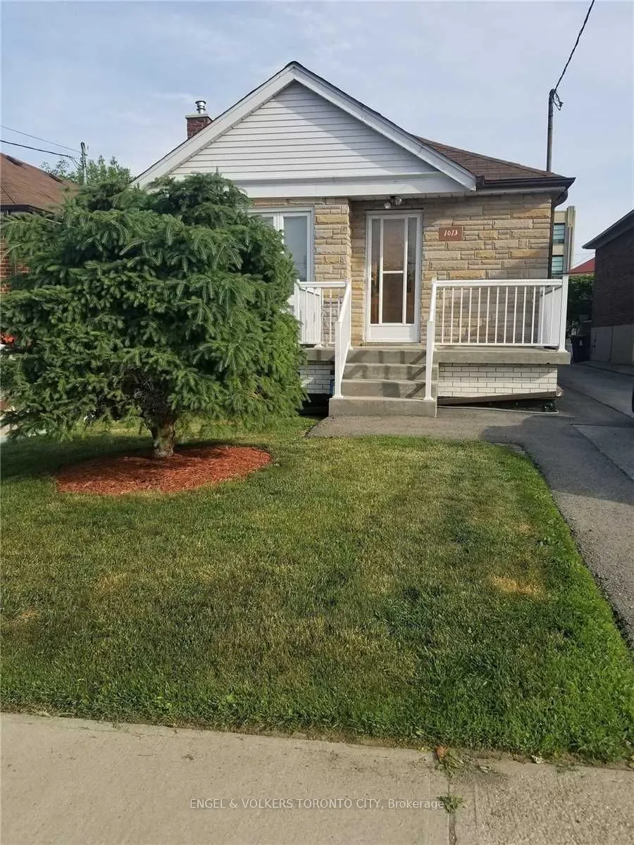 Detached Home For Lease | C12838152