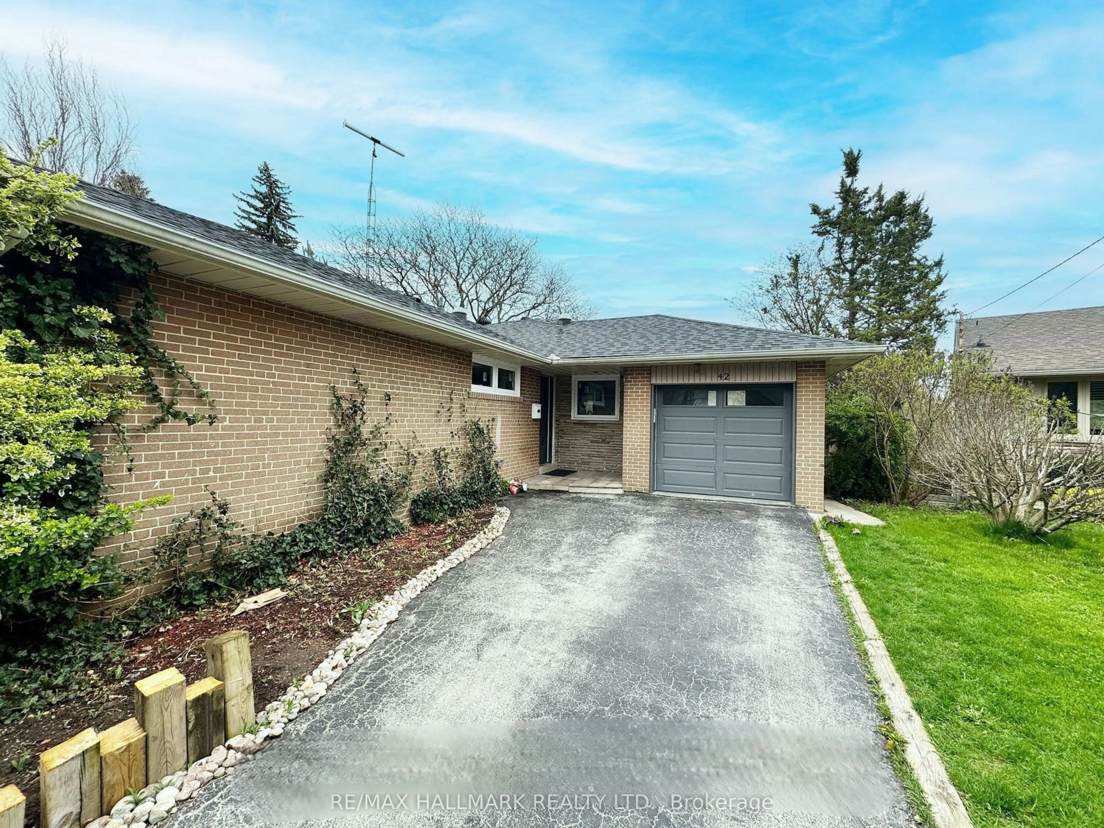 Detached Home For Sale | C12843306