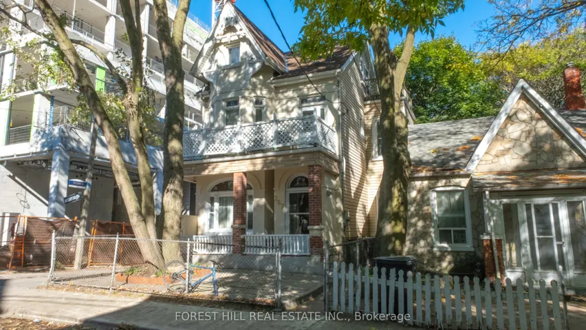 267  Seaton  Street, Toronto C08, ON M5A 2T5